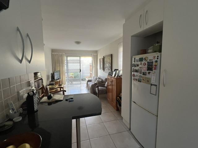 1 Bedroom Property for Sale in Walmer Eastern Cape